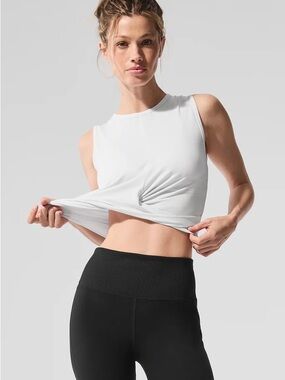 ALO Yoga Cover Tank Women’s White Twist-Front Sleeveless Crop Tank Top sz. Small